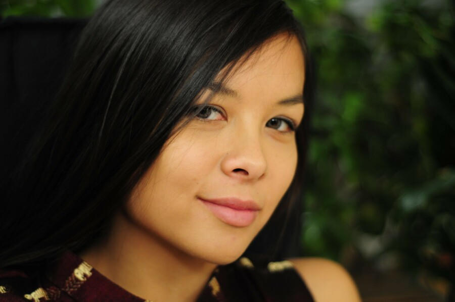 asian woman portrait photo